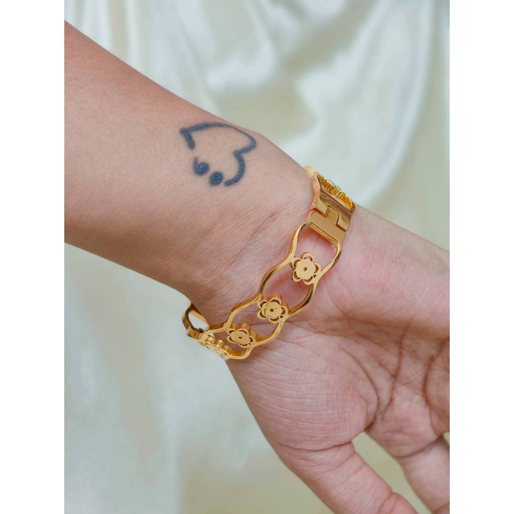 Clover Chain Statement Bangle | 18K Gold Plated Stainless Steel