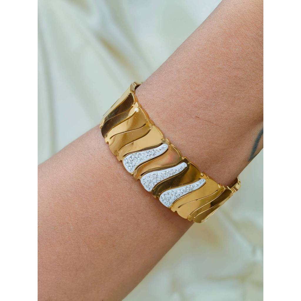 Wave Enamel CZ Hinged Bracelet | 18K Gold Plated Stainless Steel