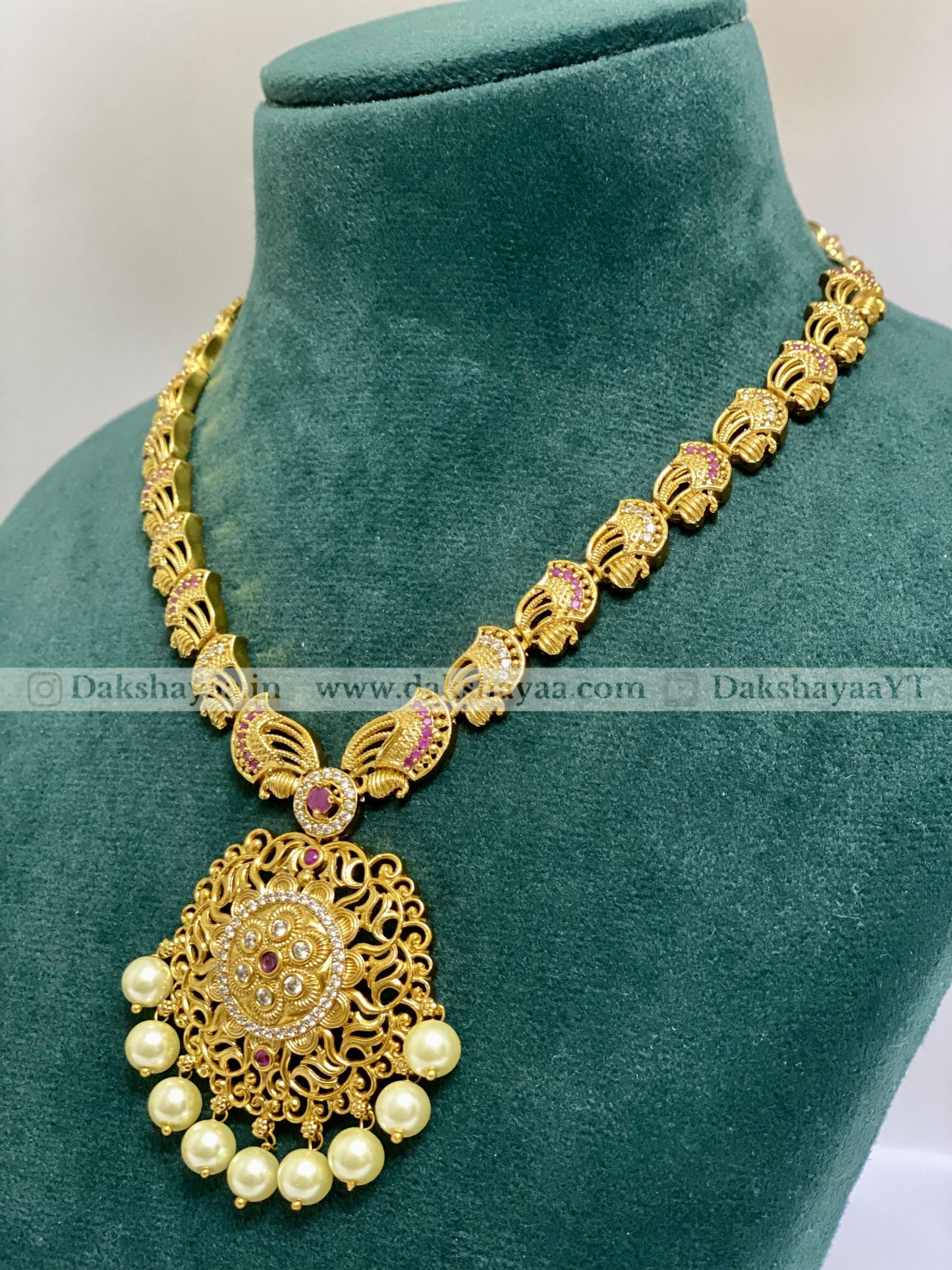 Antique Gold Finish Filigree Pearl Necklace Set