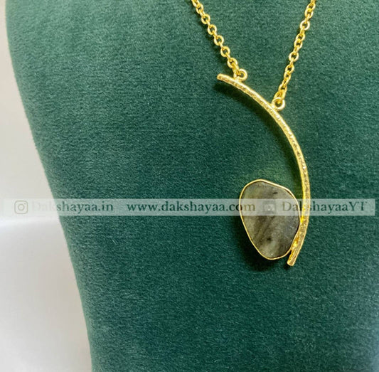 Labradorite Modern Pendant Necklace | Gold Plated Brass