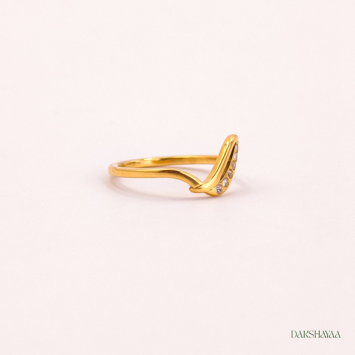 Curve Ring