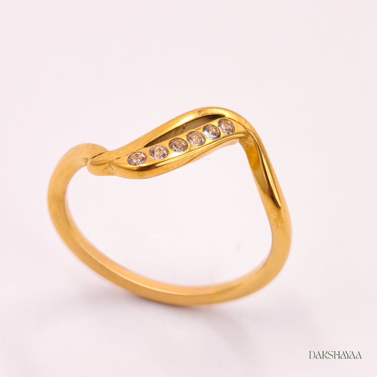 Curve Ring