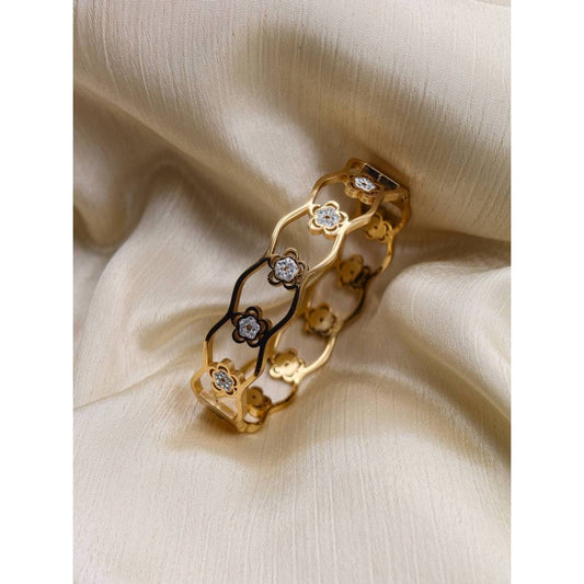 Clover Chain Statement Bangle | 18K Gold Plated Stainless Steel