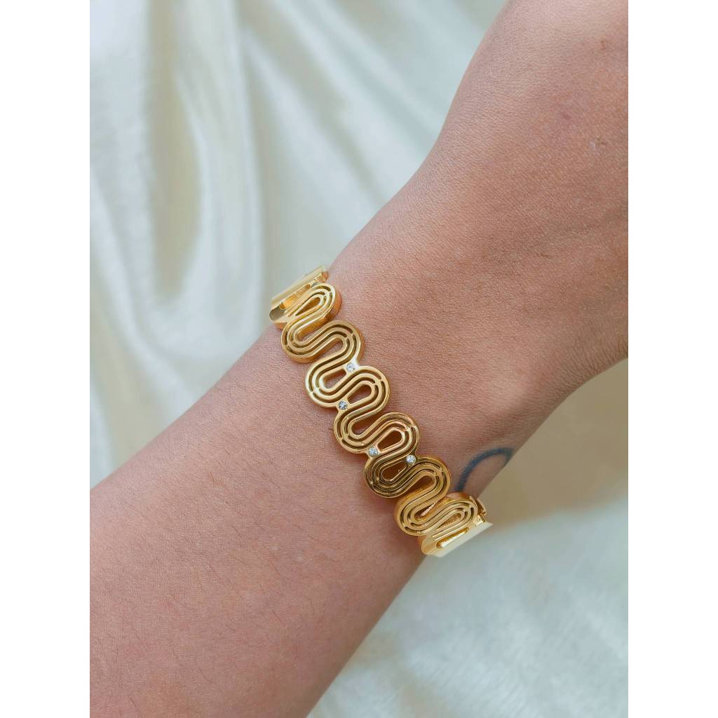 Wavy Link CZ Bangle