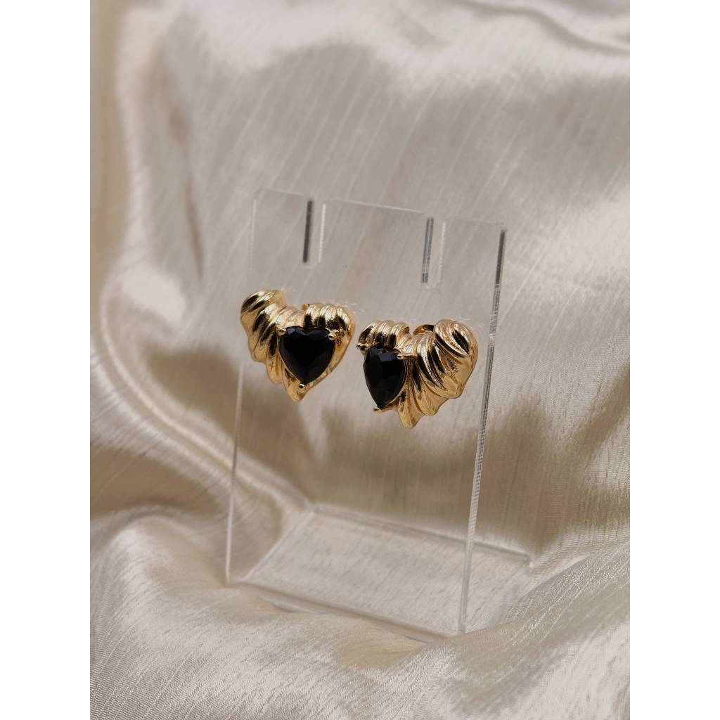 Black Heart Ruffle Stud Earrings