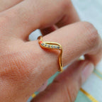 Curve Ring