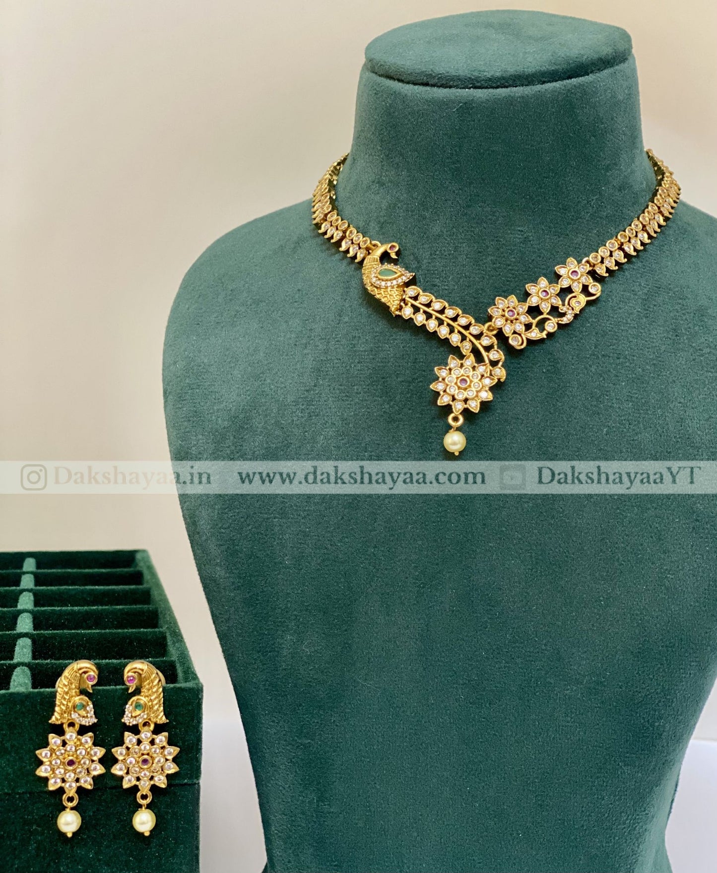 Peacock Blossom Necklace Set