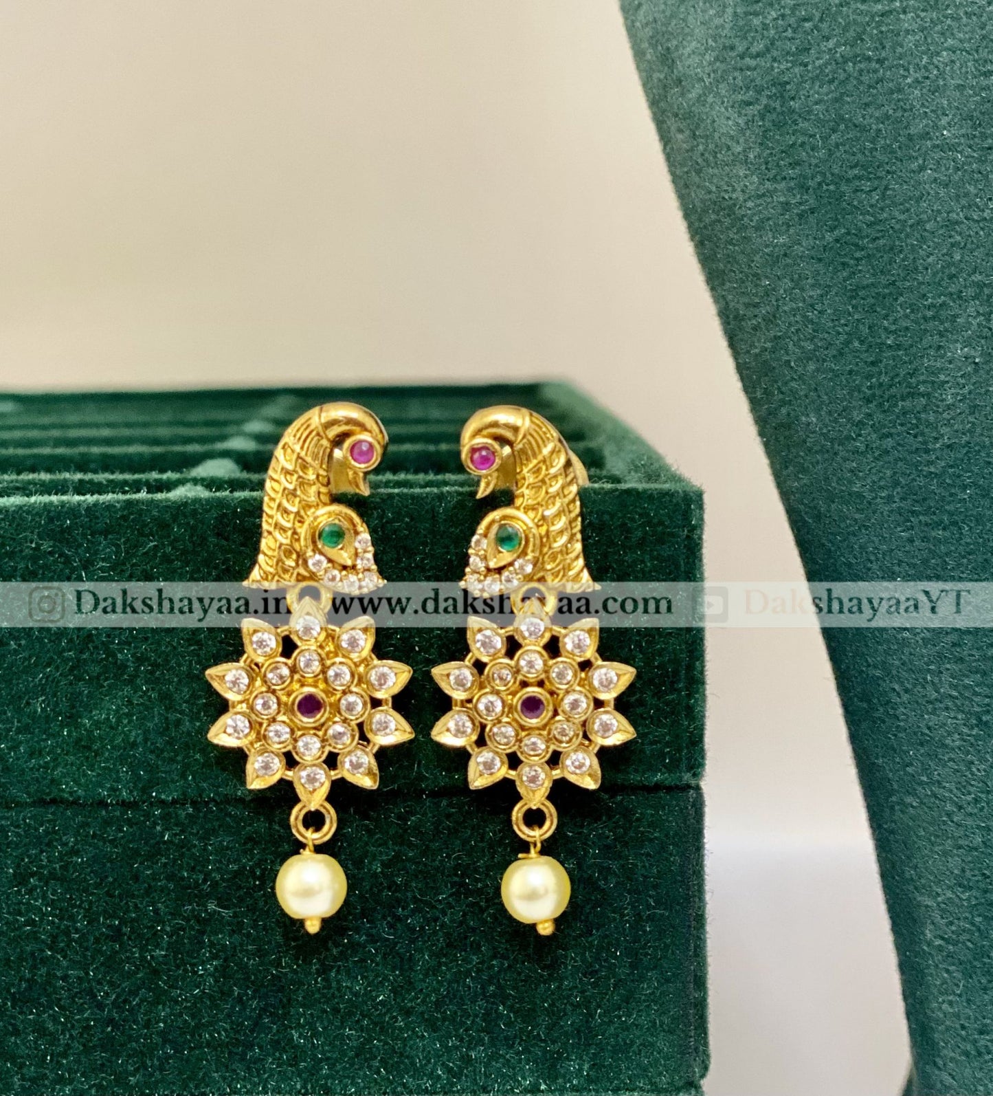 Peacock Blossom Necklace Set