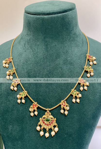 Classic Temple Pearl Necklace Set