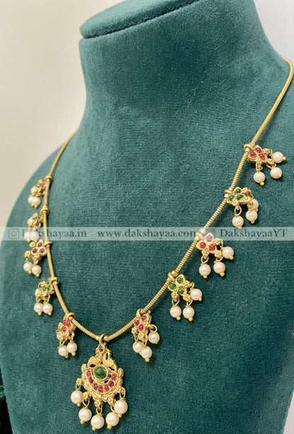 Classic Temple Pearl Necklace Set