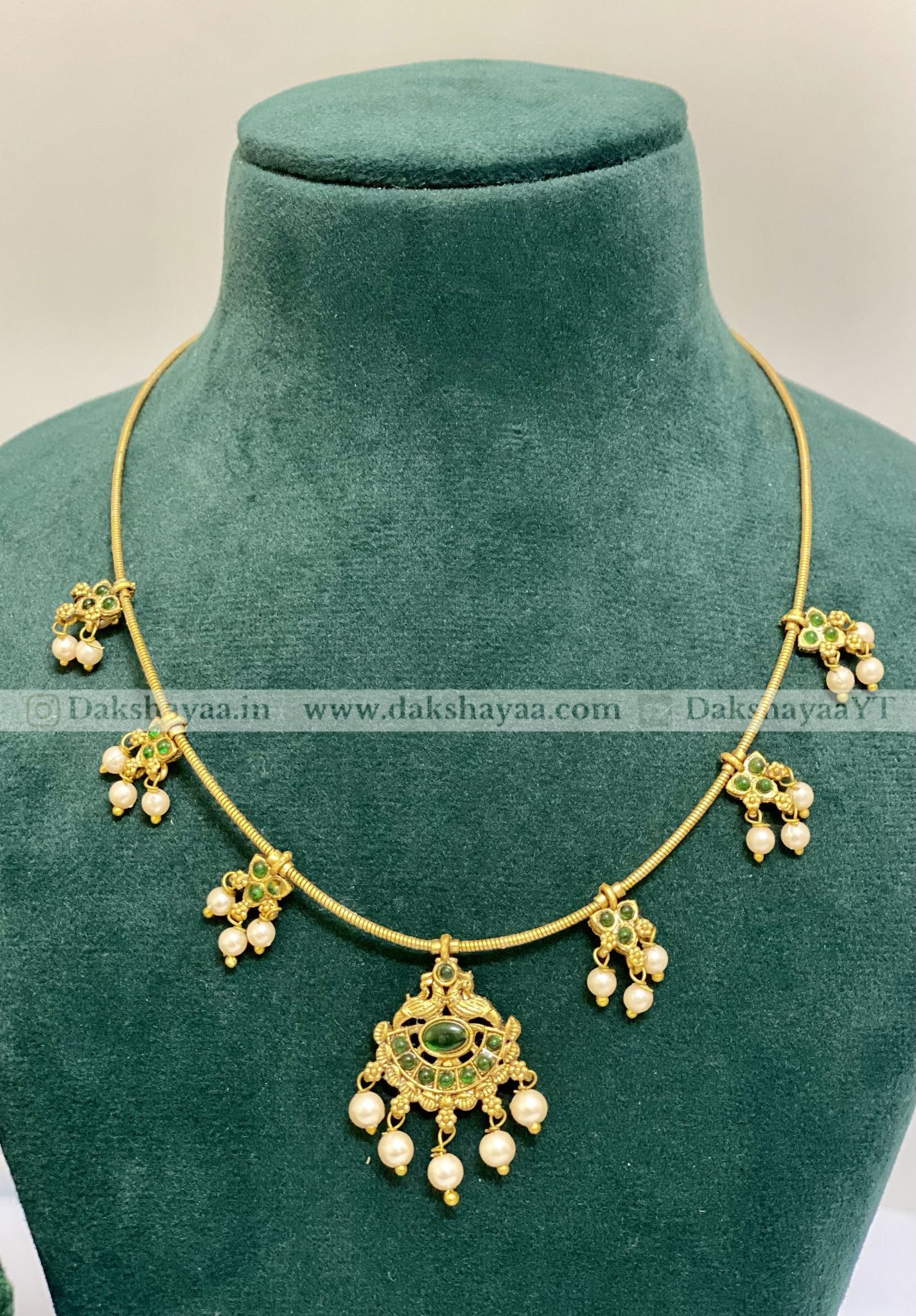 Classic Temple Pearl Necklace Set