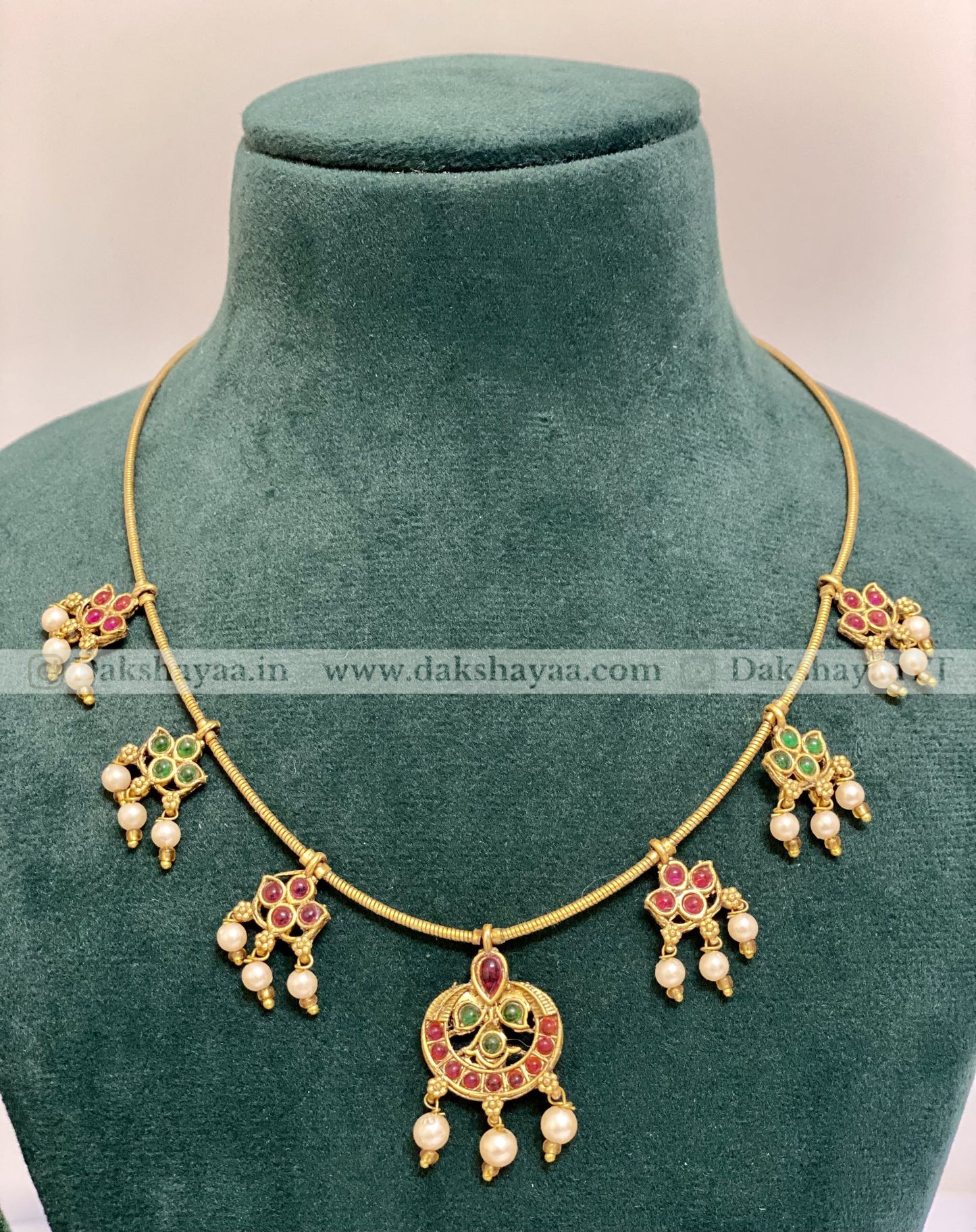 Classic Temple Pearl Necklace Set