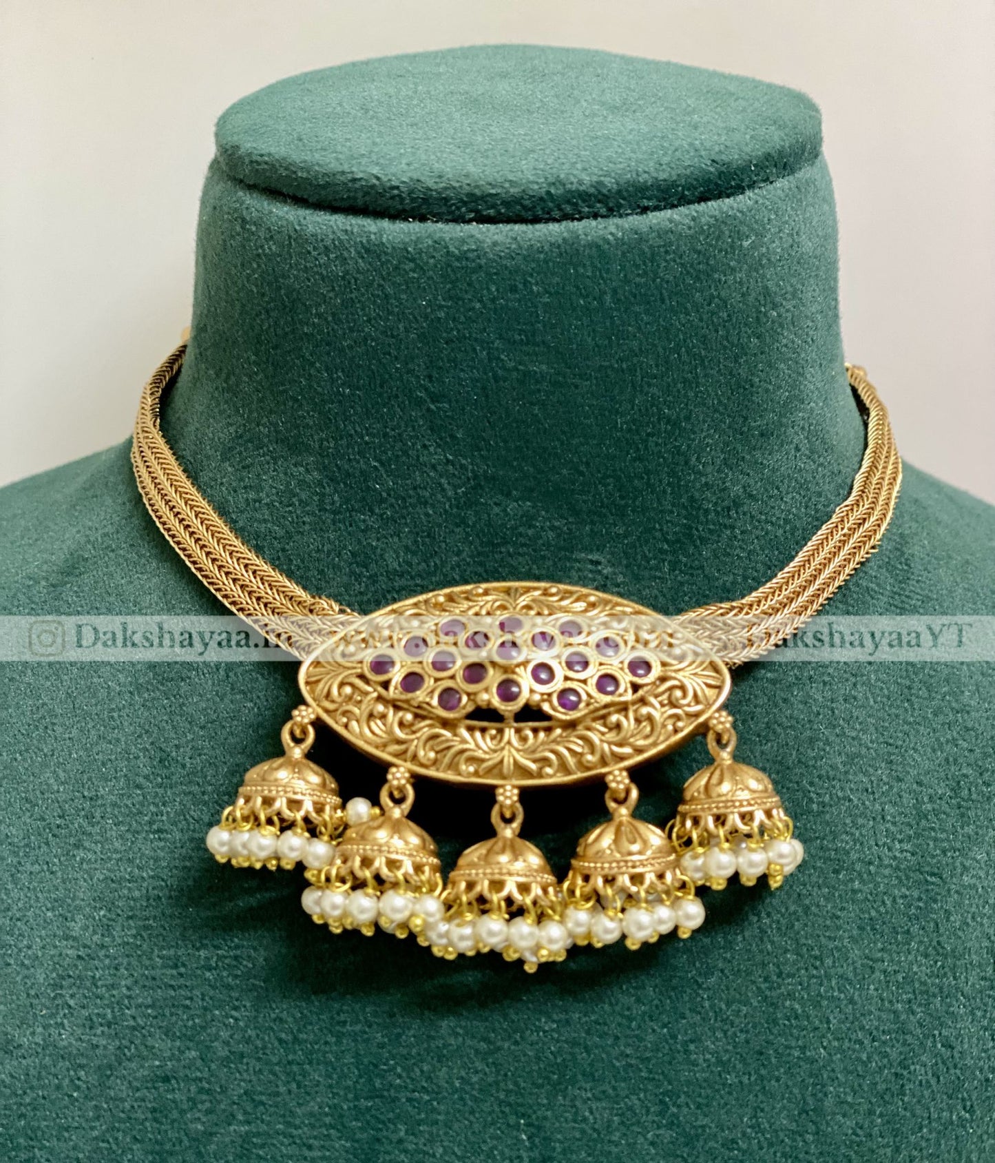 Matt Gold Temple Oval Choker Necklace Set