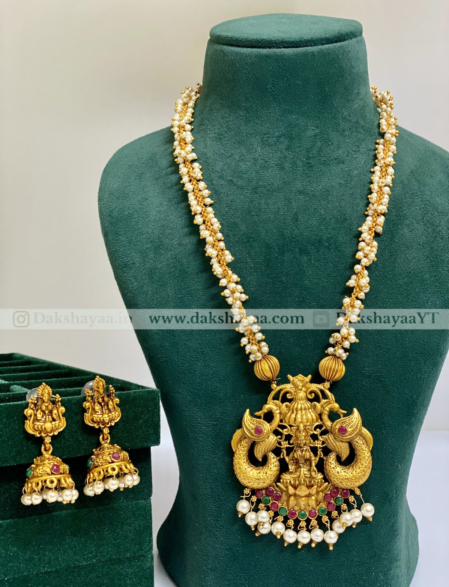 Guttapusalu Lakshmi Temple Necklace Set
