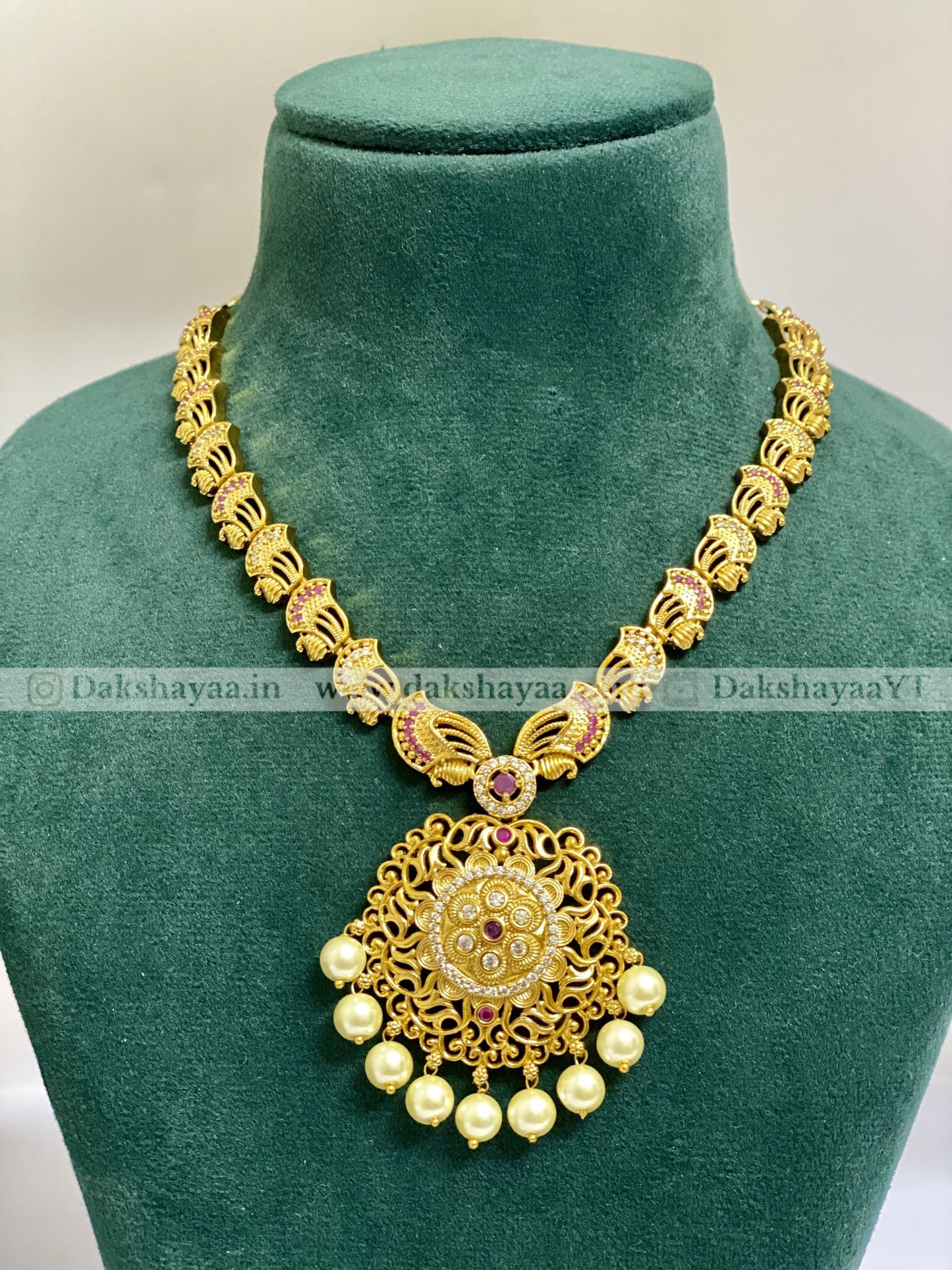 Antique Gold Finish Filigree Pearl Necklace Set