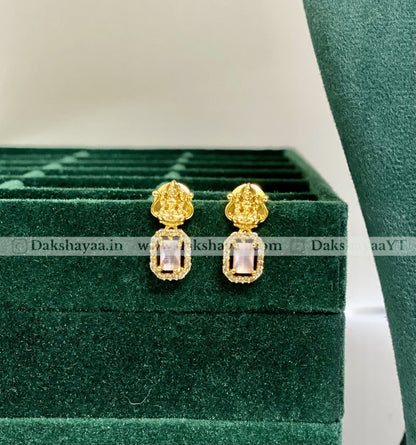 Regal Gold Finish Stone Choker Set