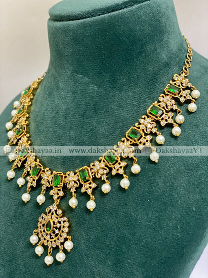 Antique Gold Finish Green Stone & Pearl Choker Set