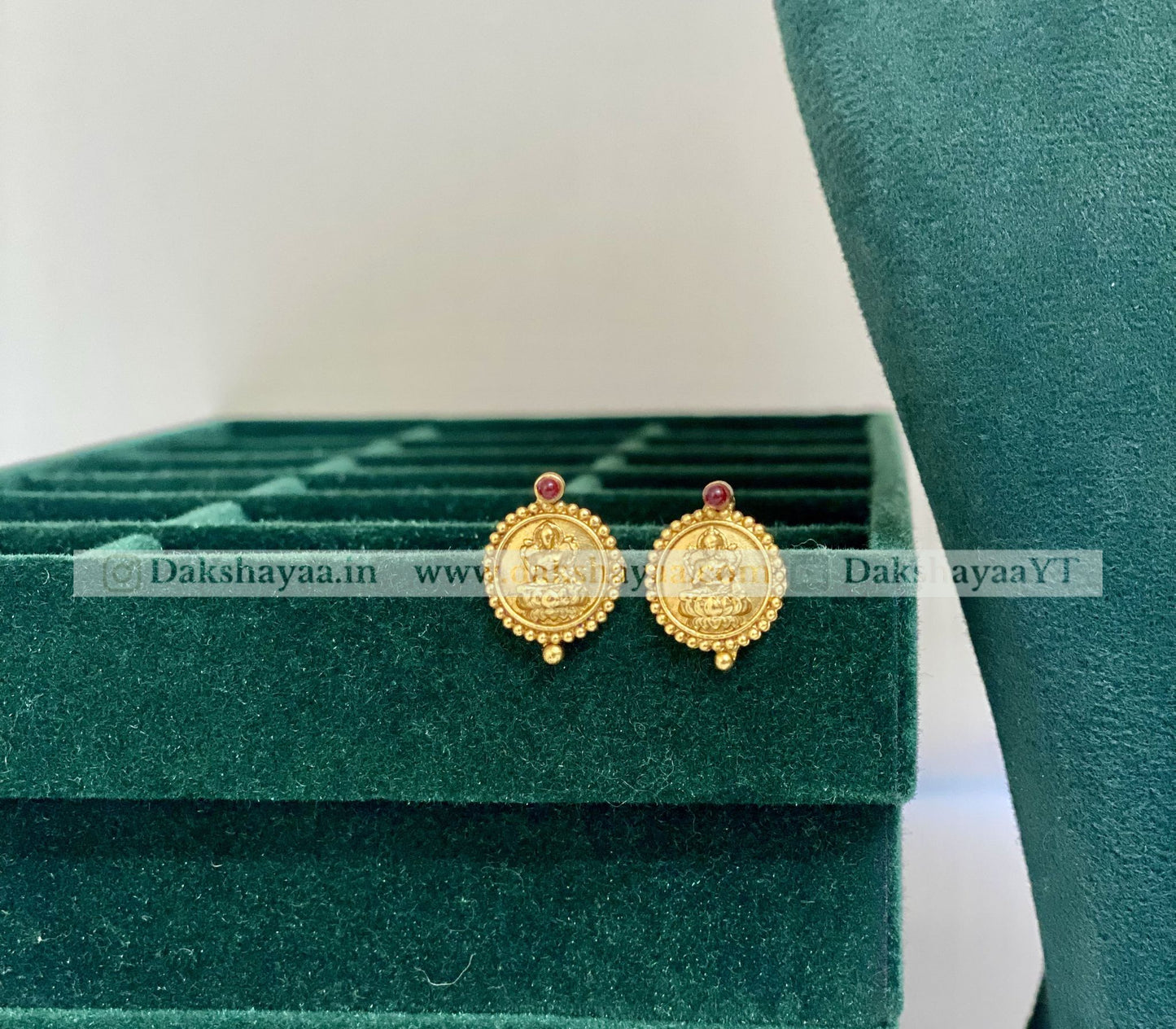 Antique Gold Finish Lakshmi Coin Necklace Set