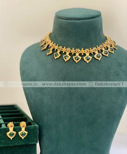 Traditional Palakka Design Gold Finish Choker Necklace Set