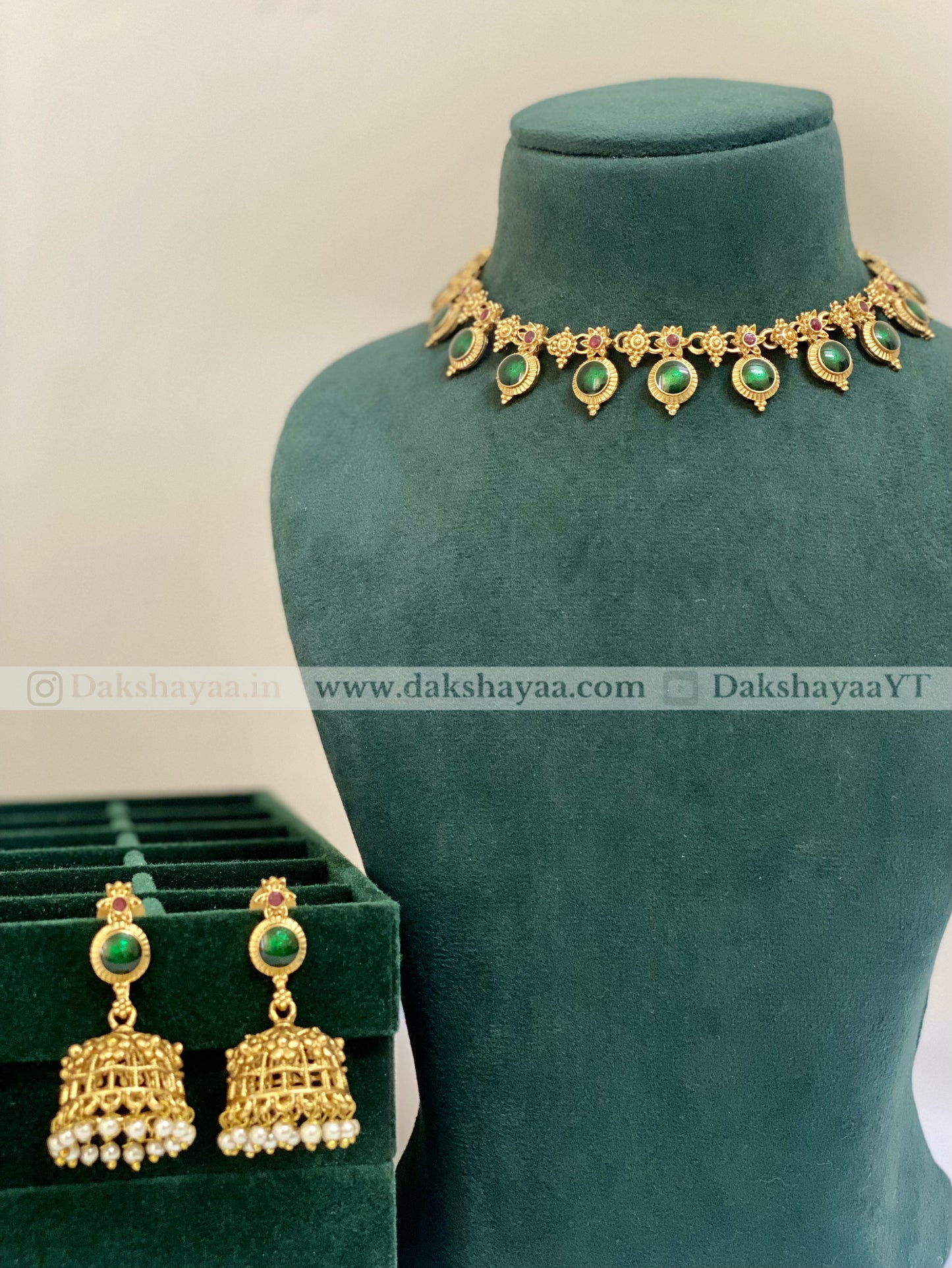 Traditional Palakka Design Choker Necklace Set