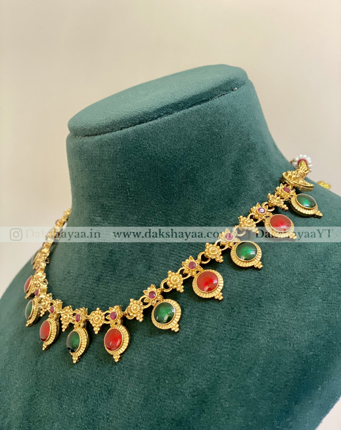 Traditional Palakka Design Choker Necklace Set