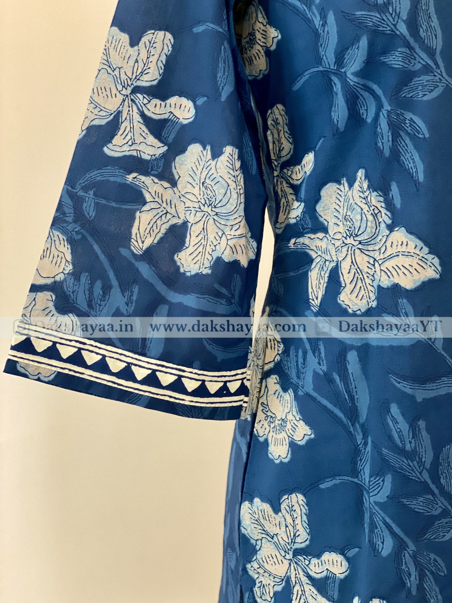 Sleeve design of Indigo Print Pure Cotton Short Kurti Top for Women – Summer Ethnic Wear M-3XL