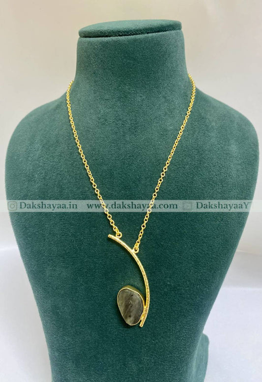 Labradorite Modern Pendant Necklace | Gold Plated Brass